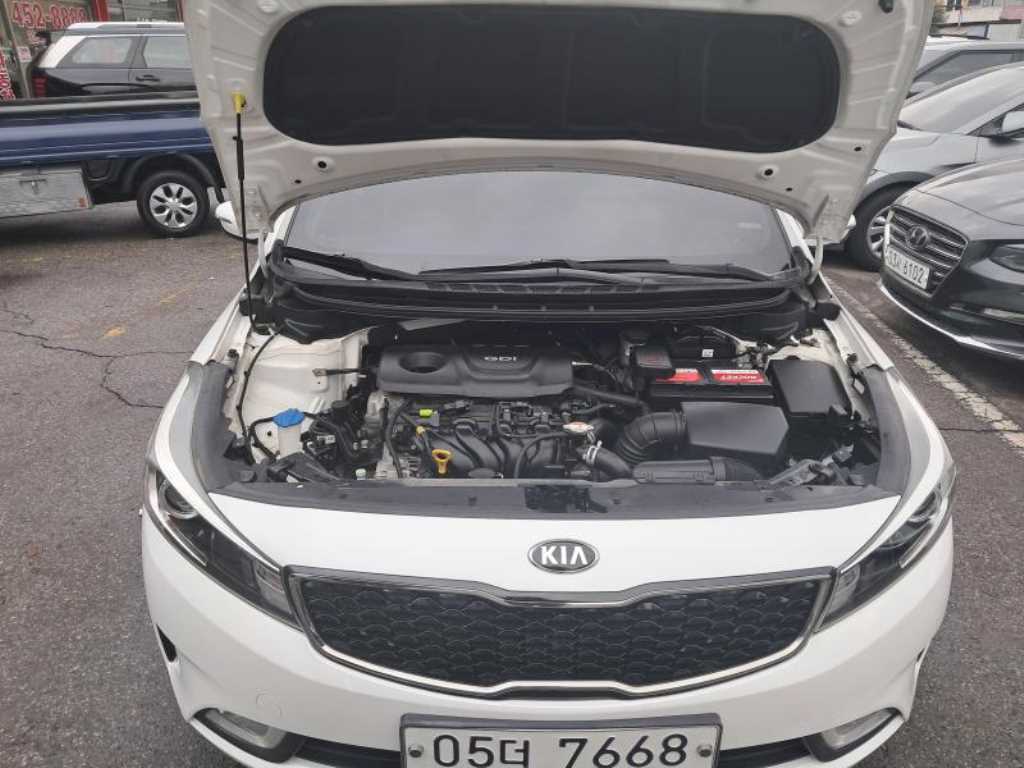 KIA K3 2017 Blanco - Importación desde Corea - HF Imports Iquique - Foto 20