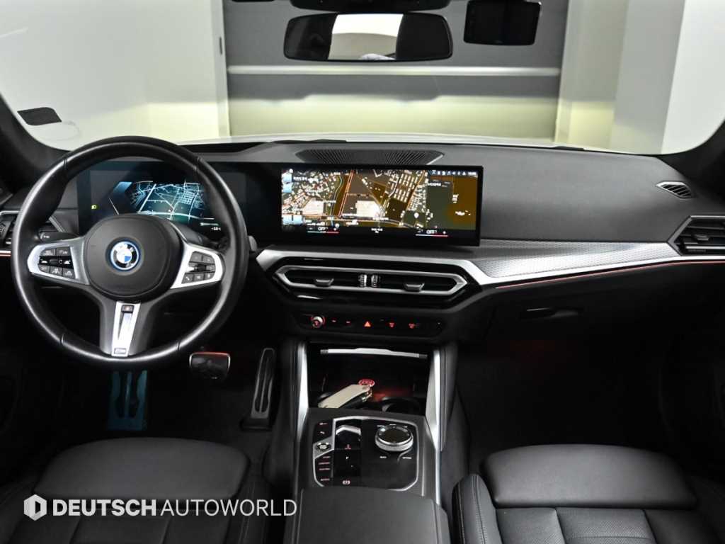 BMW i4 - Vista 7