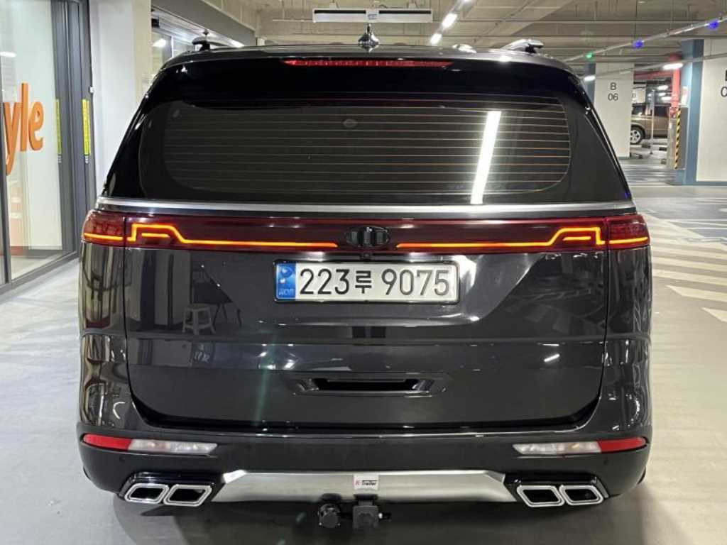 KIA Carnival - Vista 5