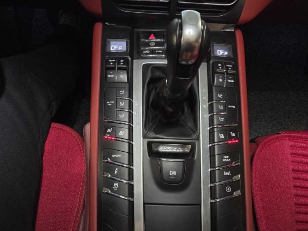 Porsche Macan - Vista 11