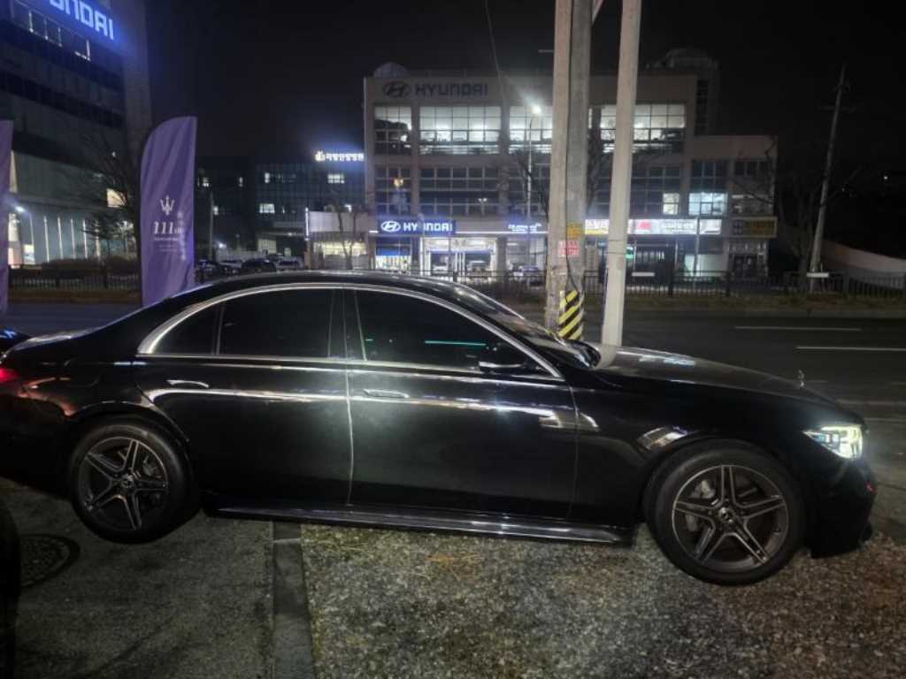 Mercedes Benz S Class - Vista 3