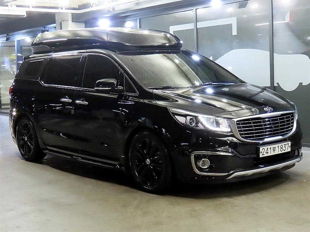 KIA Carnival 2018 Negro - Importación desde Corea - HF Imports Iquique - Foto 1