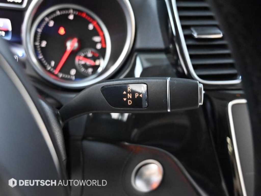 Mercedes Benz GLS Class - Vista 9