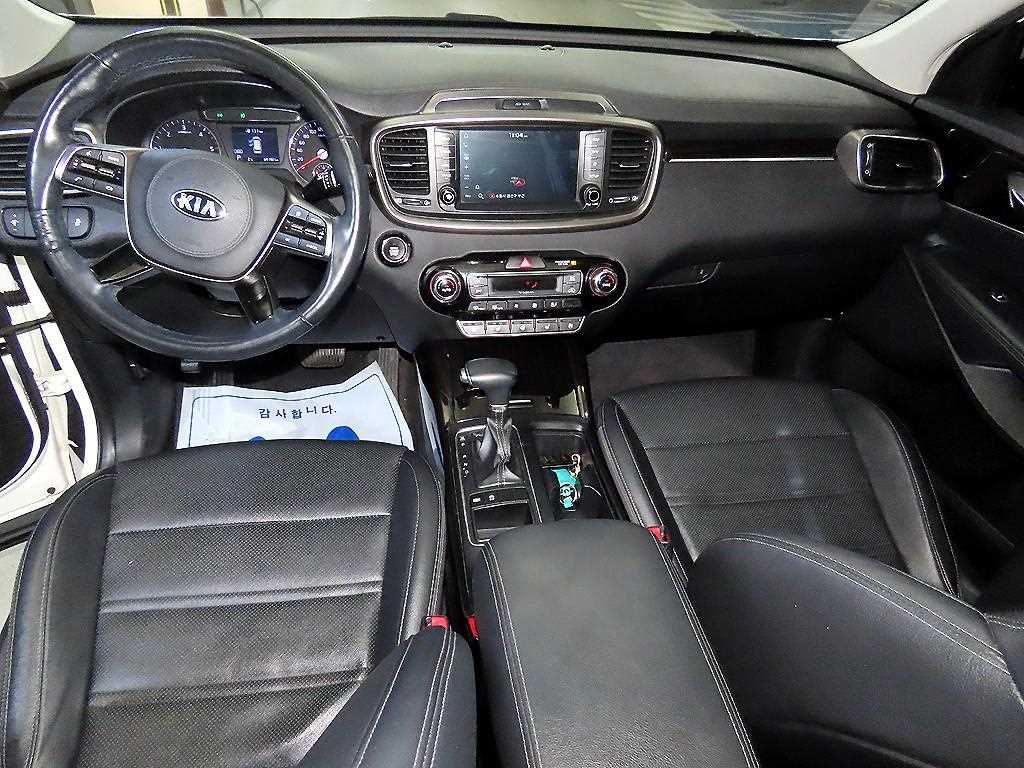 KIA Sorento - Vista 10