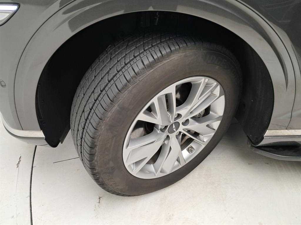 Genesis GV70 2025 Gris - Importación desde Corea - HF Imports Iquique - Foto 20