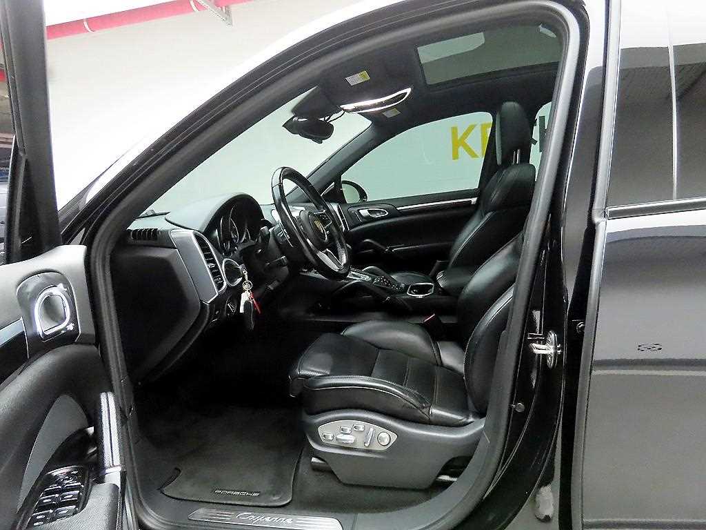Porsche Cayenne 2016 Negro - Importación desde Corea - HF Imports Iquique - Foto 13