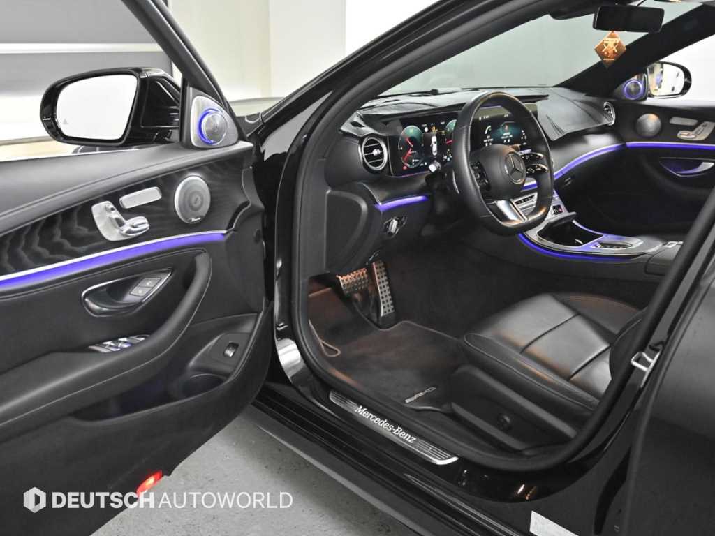 Mercedes Benz E class - Vista 11