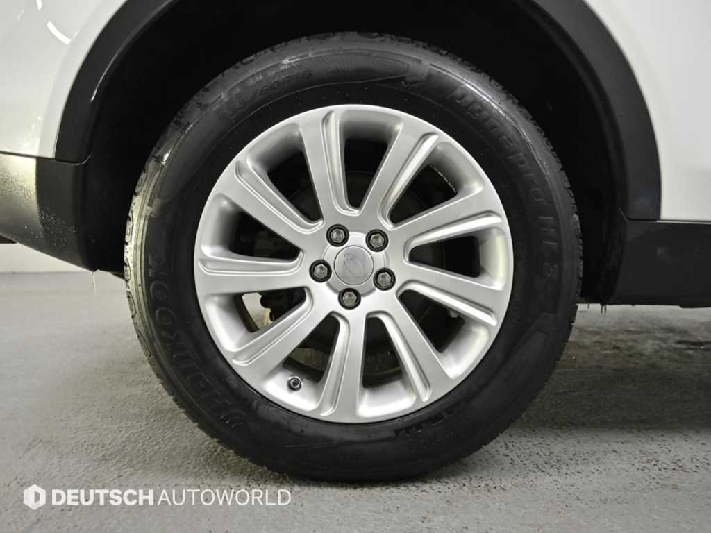 Land Rover Discovery Sports - Vista 5