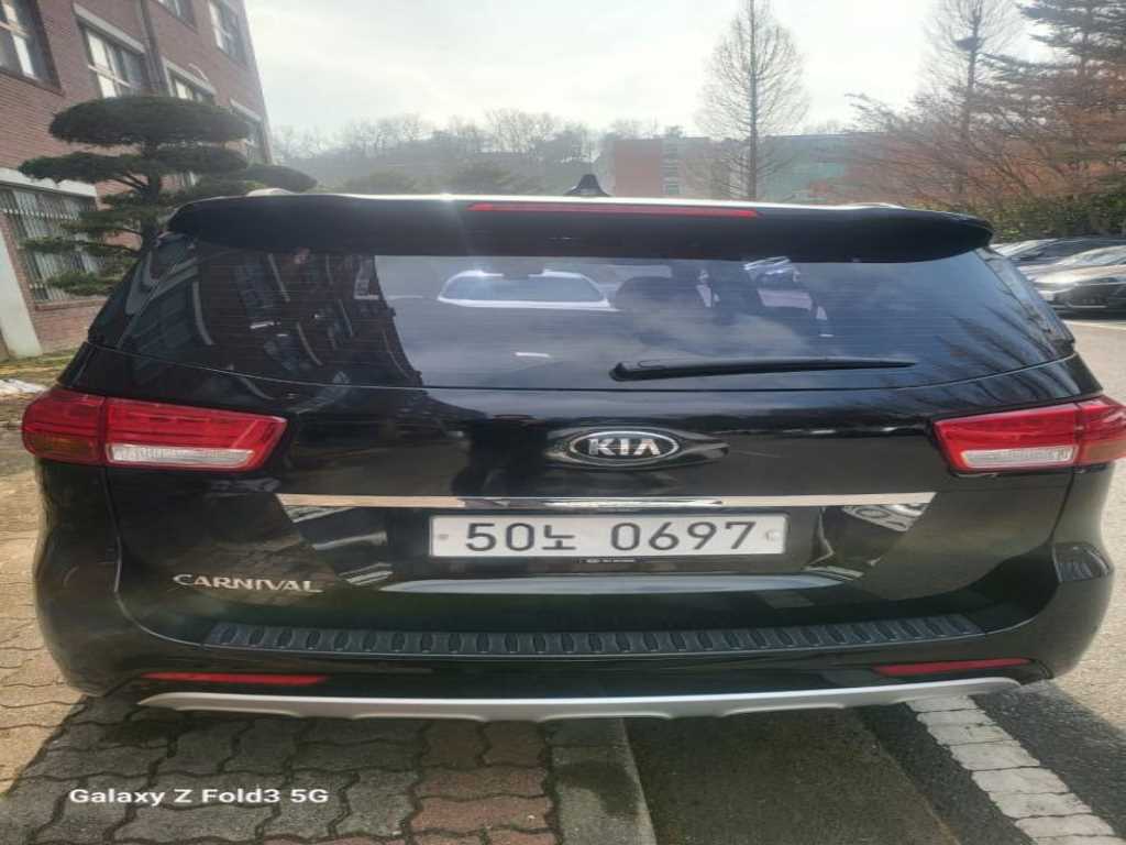 KIA Carnival - Vista 2