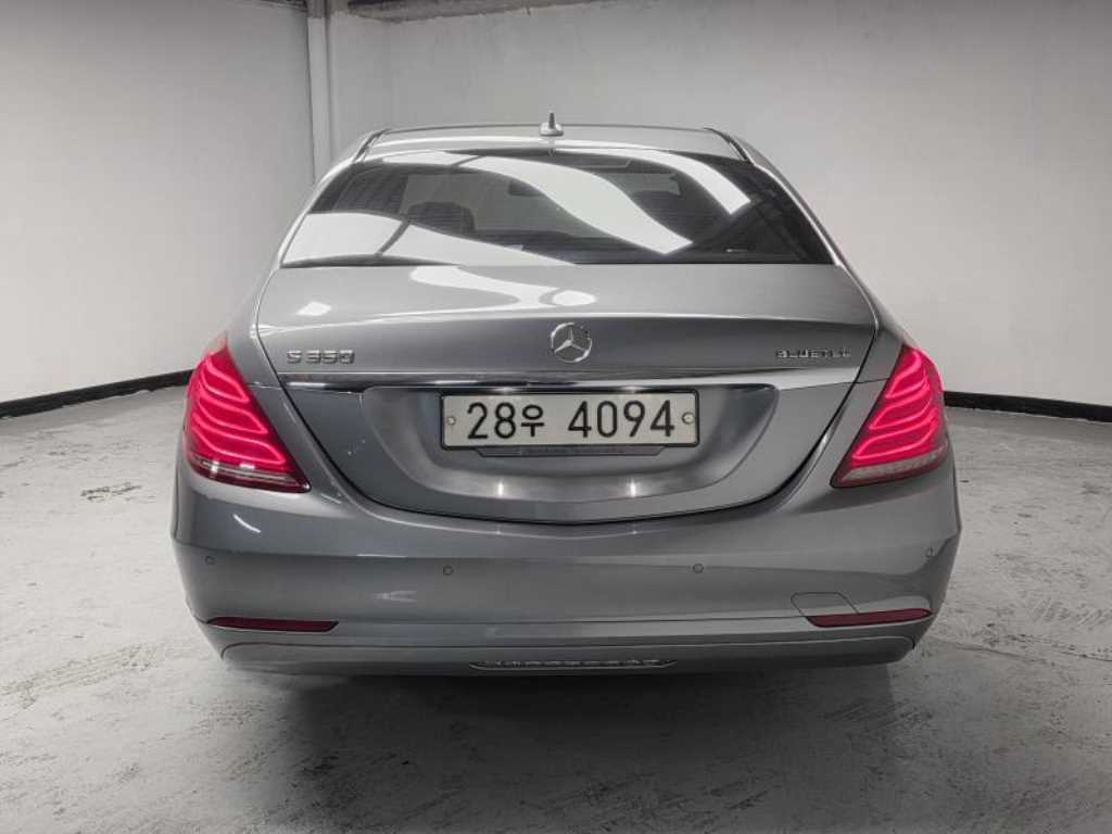 Mercedes Benz S Class - Vista 3