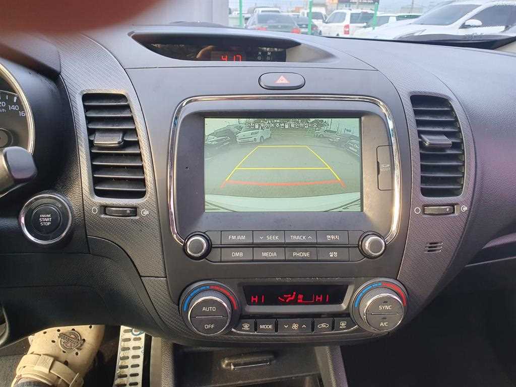 KIA K3 2016 Blanco - Importación desde Corea - HF Imports Iquique - Foto 16