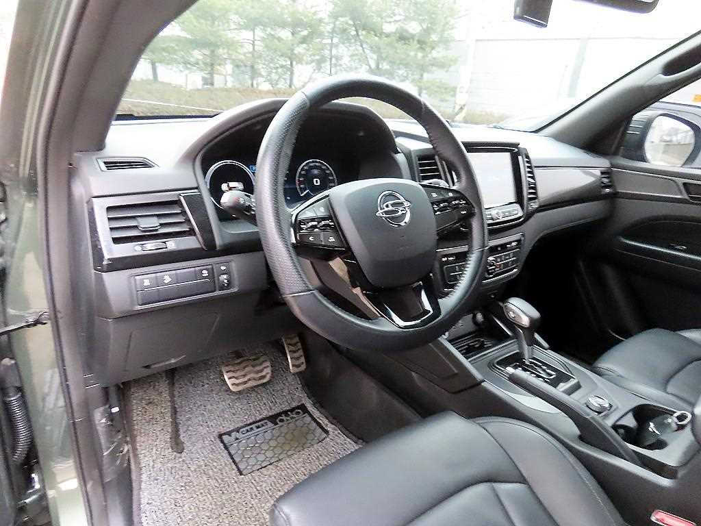 Ssangyong Rexton - Vista 7