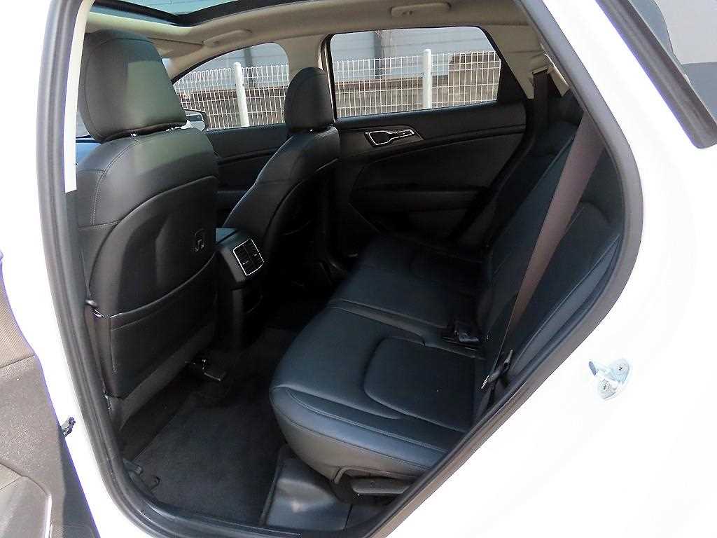 KIA Sportage - Vista 6