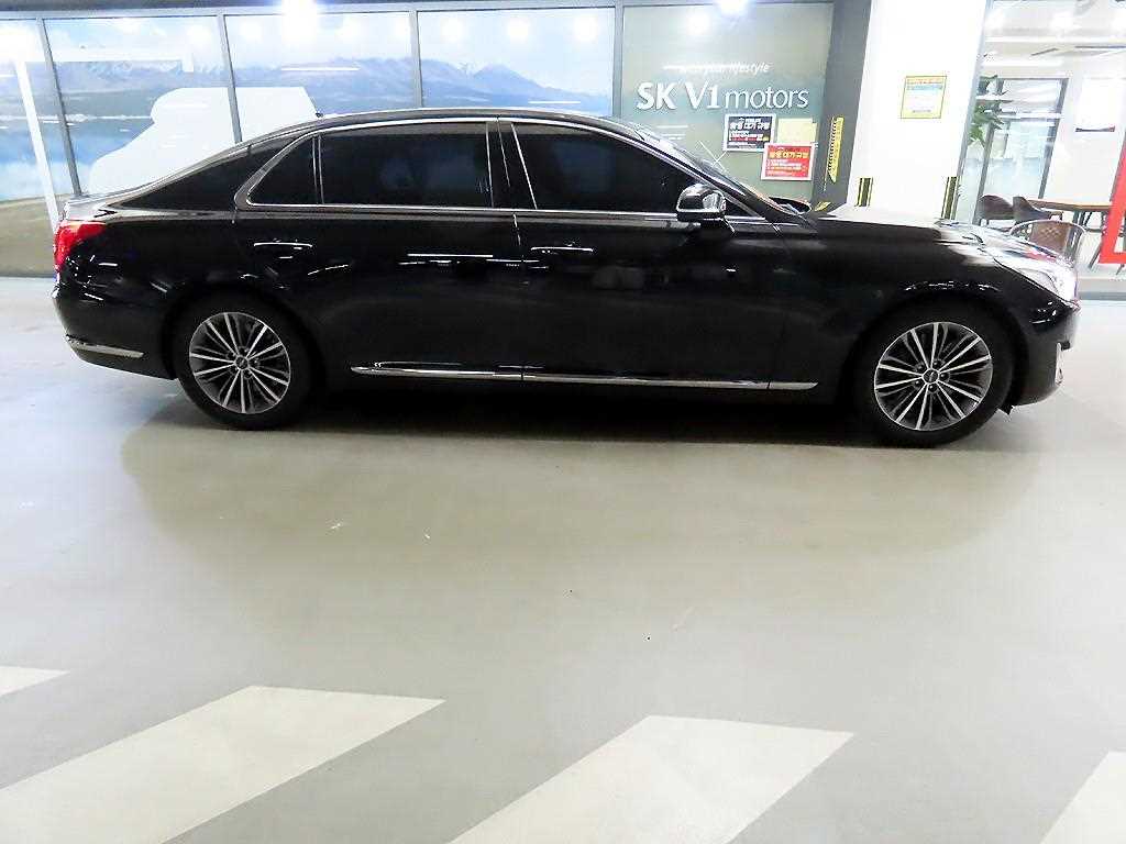 Genesis EQ900 - Vista 3