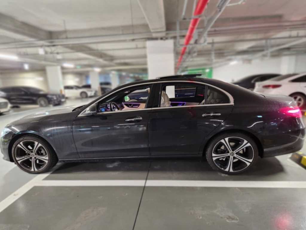 Mercedes Benz C Class - Vista 3