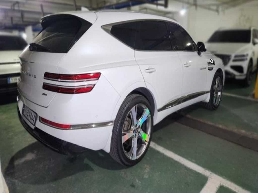 Genesis GV80 - Vista 5