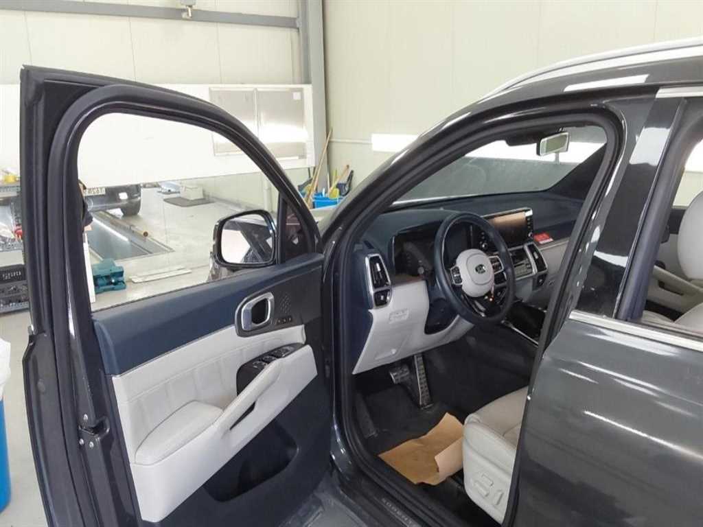 KIA Sorento - Vista 7