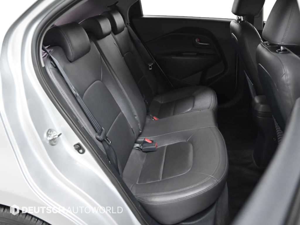 KIA Pride - Vista 12