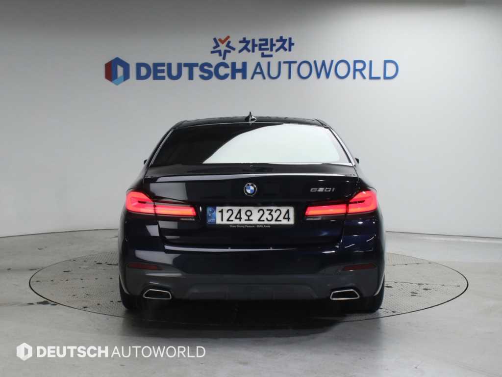 BMW 5 Series - Vista 4