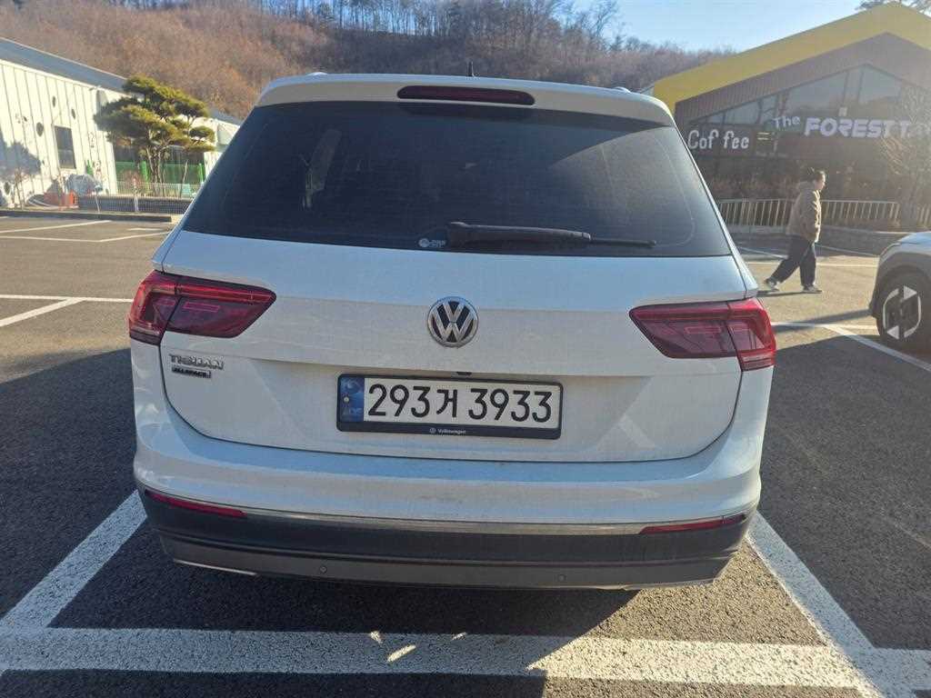 Volkswagen Tiguan - Vista 4