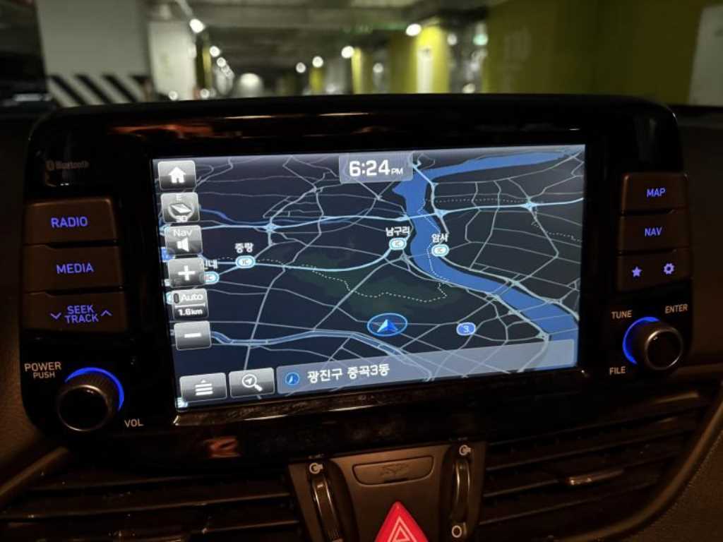 HYUNDAI i30 - Vista 10