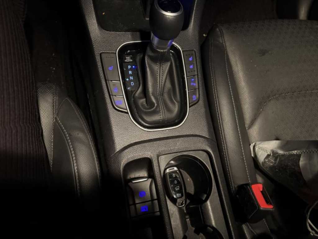 HYUNDAI i30 2018 Blanco - Importación desde Corea - HF Imports Iquique - Foto 14