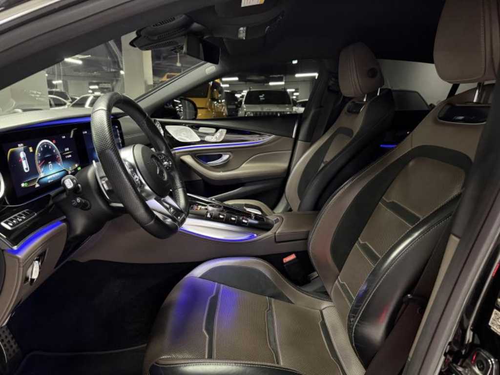 Mercedes Benz AMG GT - Vista 9