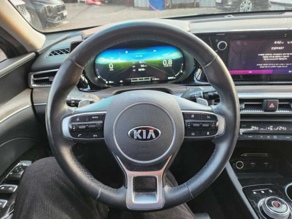 KIA K5 - Vista 4