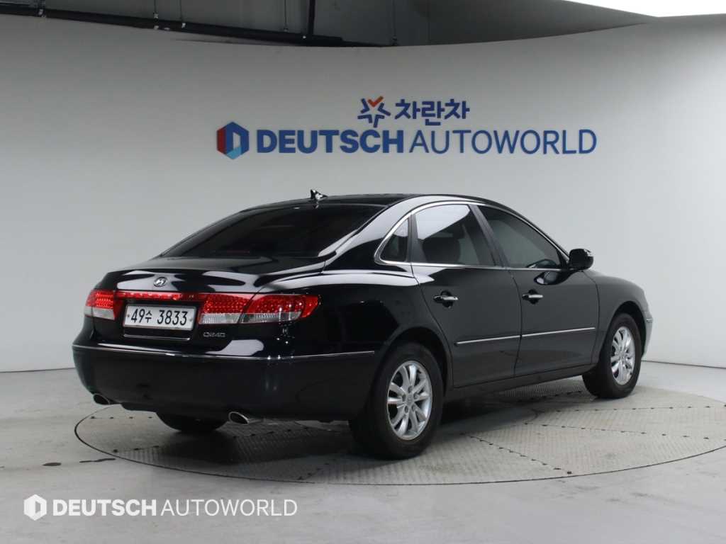 HYUNDAI Grandeur - Vista 2