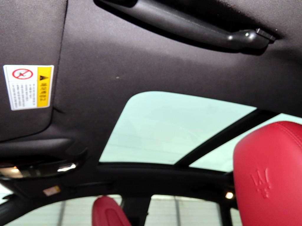 Maserati Levante 2017 Negro - Importación desde Corea - HF Imports Iquique - Foto 17