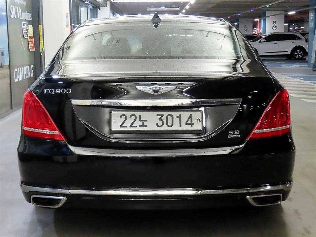 Genesis EQ900 - Vista 5