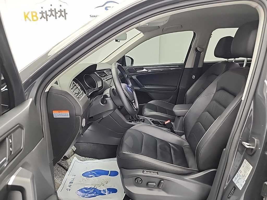 Volkswagen Tiguan - Vista 11