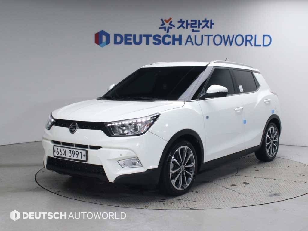 Ssangyong Tivoli 2017 Blanco - Importación desde Corea - HF Imports Iquique - Foto 1