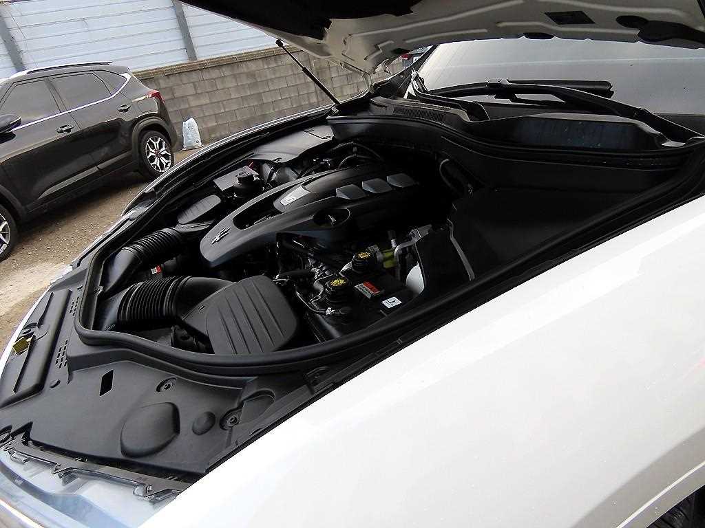 Maserati Levante 2017 Negro - Importación desde Corea - HF Imports Iquique - Foto 19