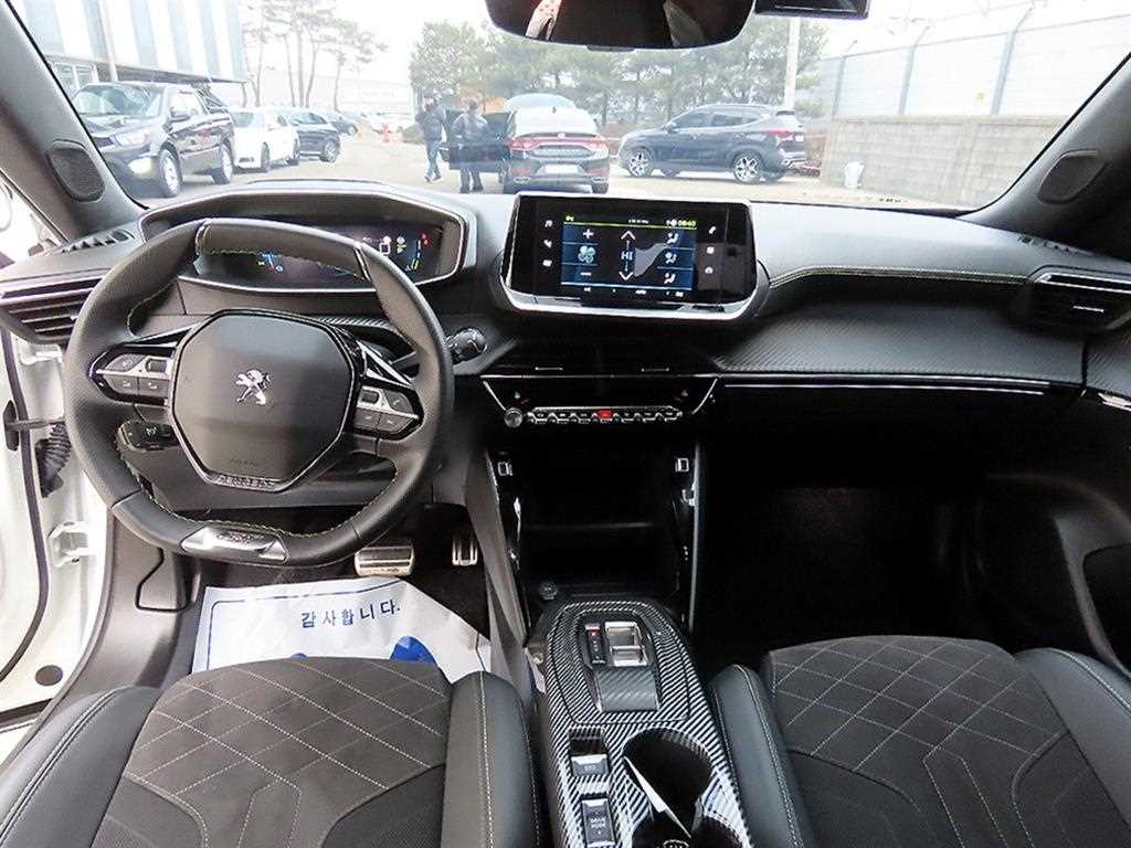 Peugeot 2008 - Vista 7