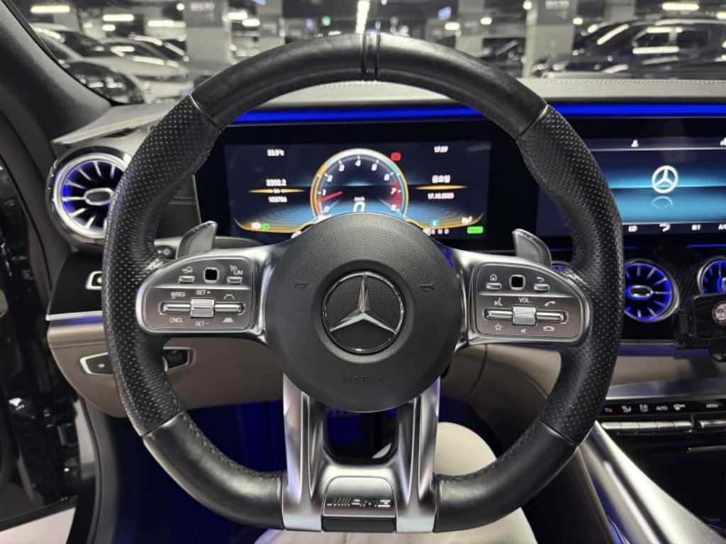 Mercedes Benz AMG GT - Vista 8