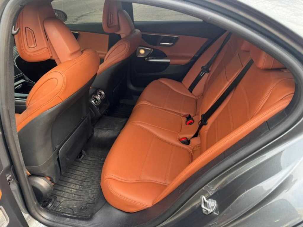 Mercedes Benz C Class - Vista 3