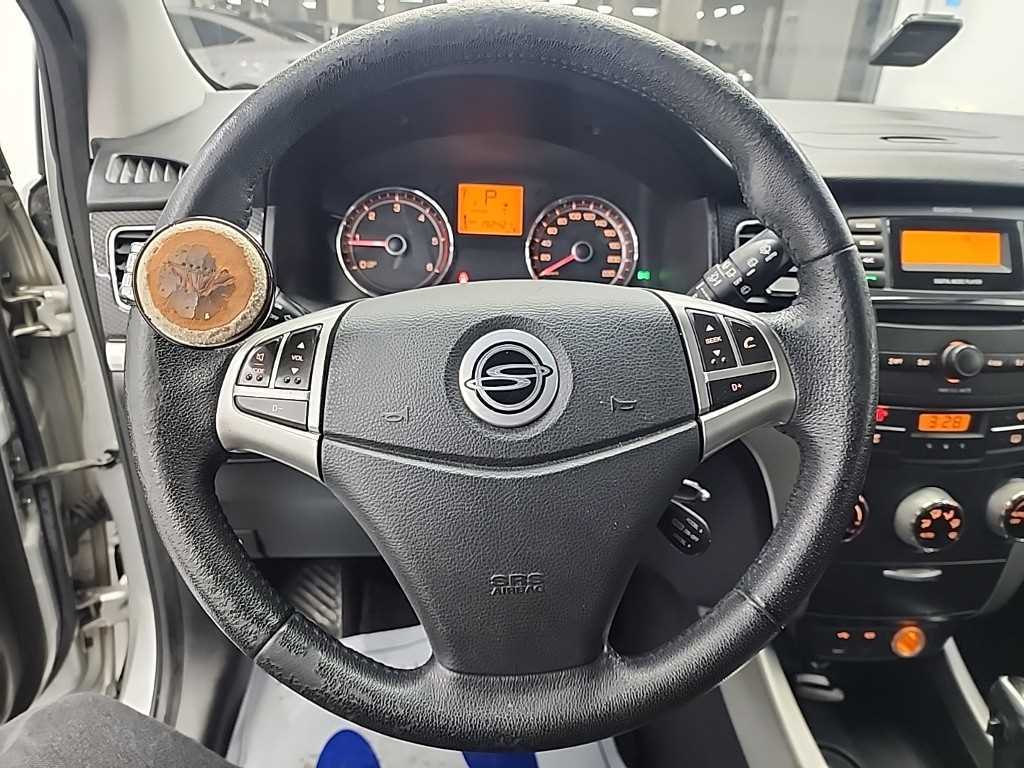 Ssangyong Korando - Vista 9