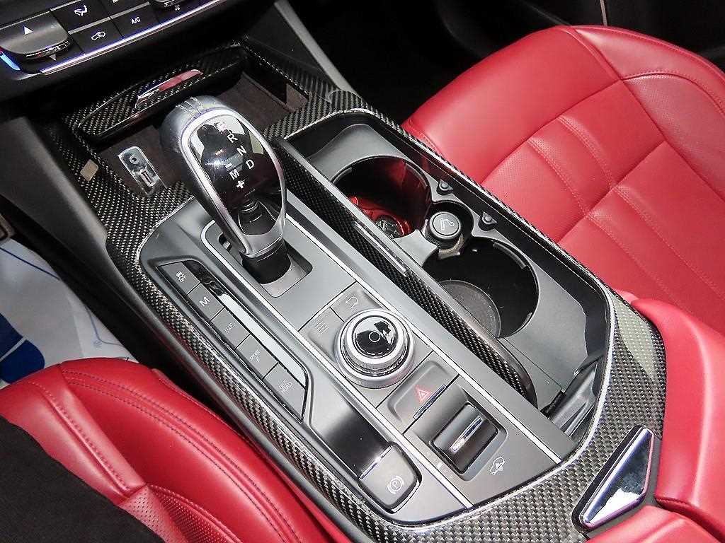 Maserati Levante - Vista 11