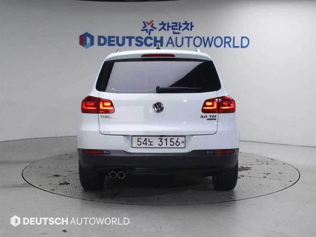 Volkswagen Tiguan - Vista 4