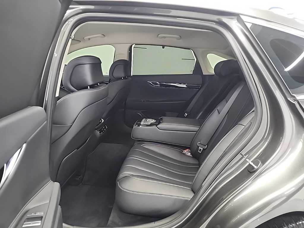 Genesis G80 - Vista 12