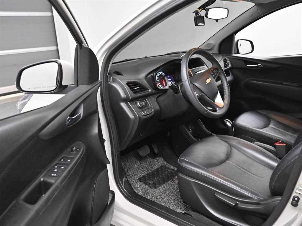 Chevrolet Spark - Vista 5