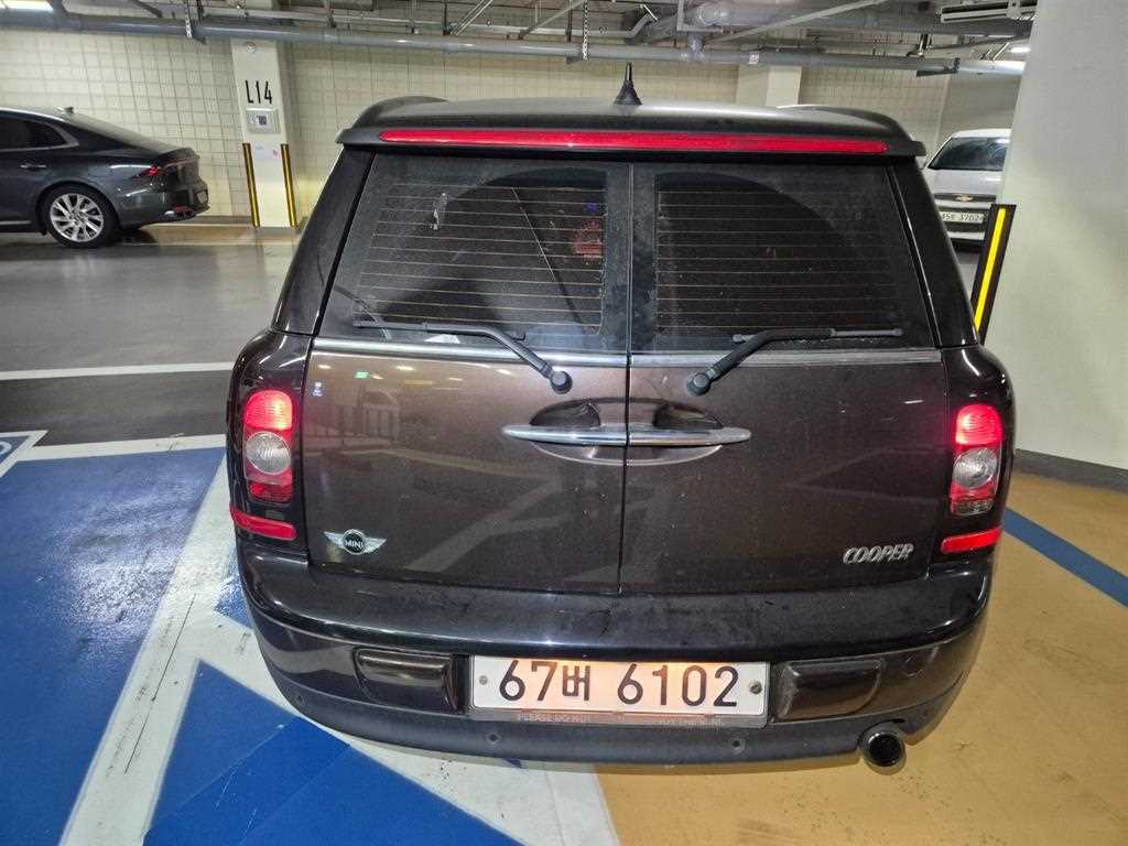 Mini Clubman - Vista 4