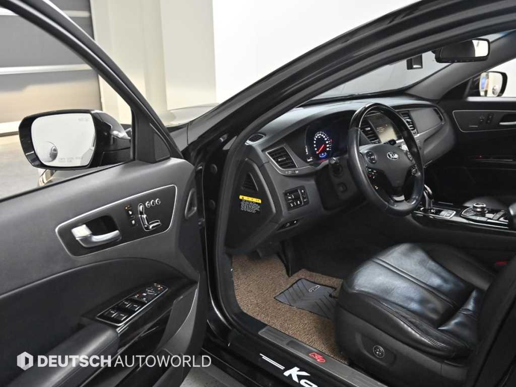 KIA K9 - Vista 11