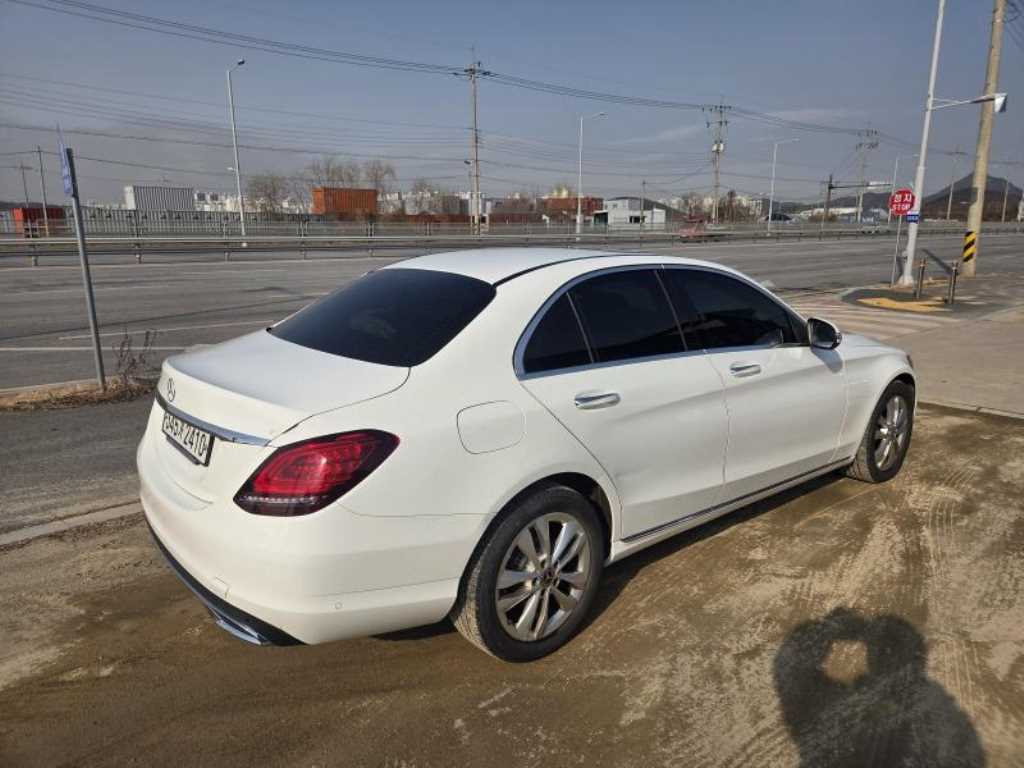 Mercedes Benz C Class - Vista 5
