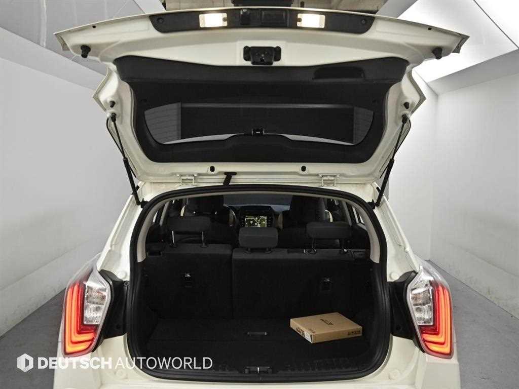 Ssangyong Tivoli 2020 Blanco - Importación desde Corea - HF Imports Iquique - Foto 20