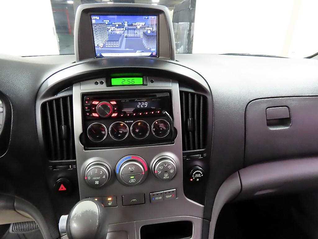 HYUNDAI Starex 2011 - Importación desde Corea - HF Imports Iquique - Foto 14