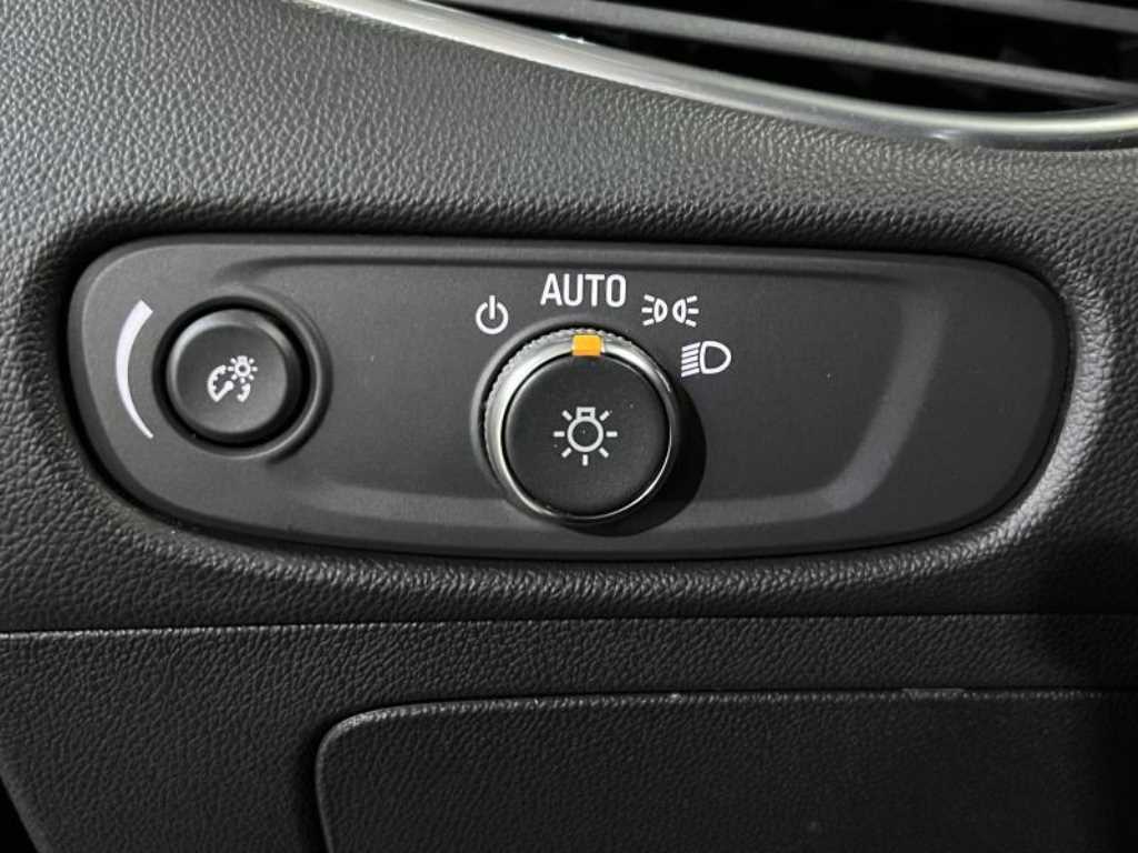 Chevrolet Malibu 2020 Negro - Importación desde Corea - HF Imports Iquique - Foto 13