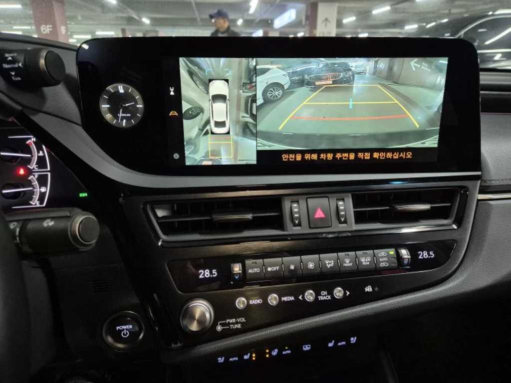 Lexus ES 2023 Negro - Importación desde Corea - HF Imports Iquique - Foto 16