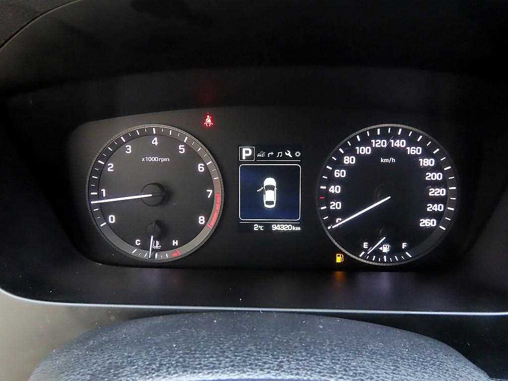 HYUNDAI Sonata - Vista 9